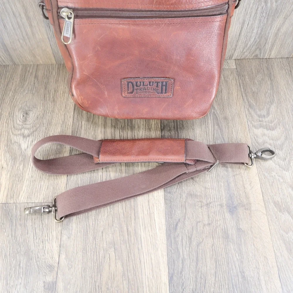 Duluth Trading Co Brown Leather Messenger Crossbody Bag Travel Utility Pouch